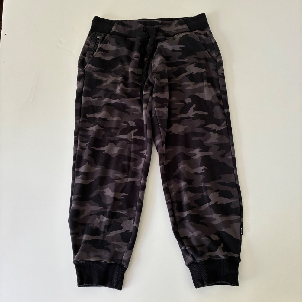 Athleta Womens Size M/P Triumph Printed Jogger Camo Grey‎ Black Fleece Pants